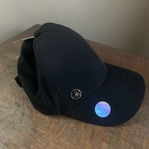 Gaiam black fitness hat NWT